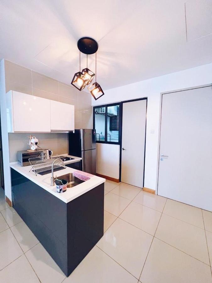 Connected Train 3 Bedrooms - Above Klgateway Mall 14 Kuala Lumpur Exterior photo
